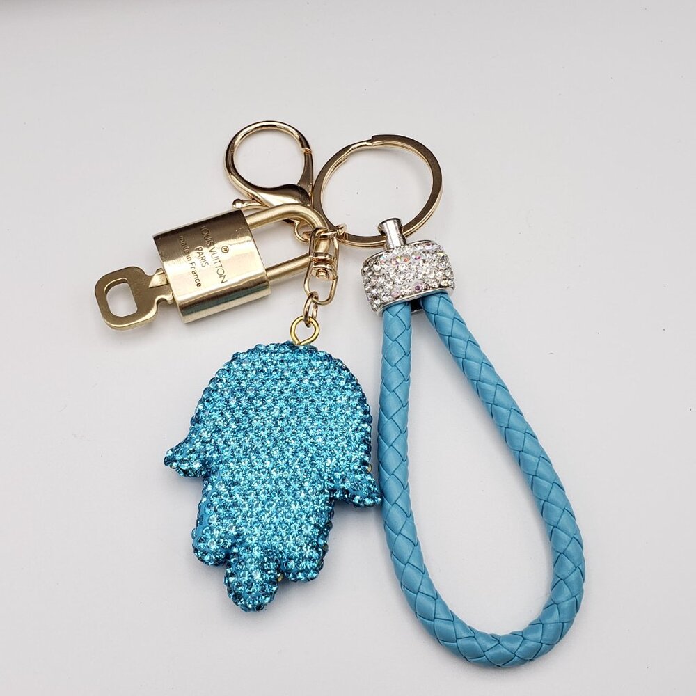 Authentic Louis Vuitton Gold Lock 🔒 Keychain Bag Unbranded Evil Eye Charm LV - Picture 7 of 13